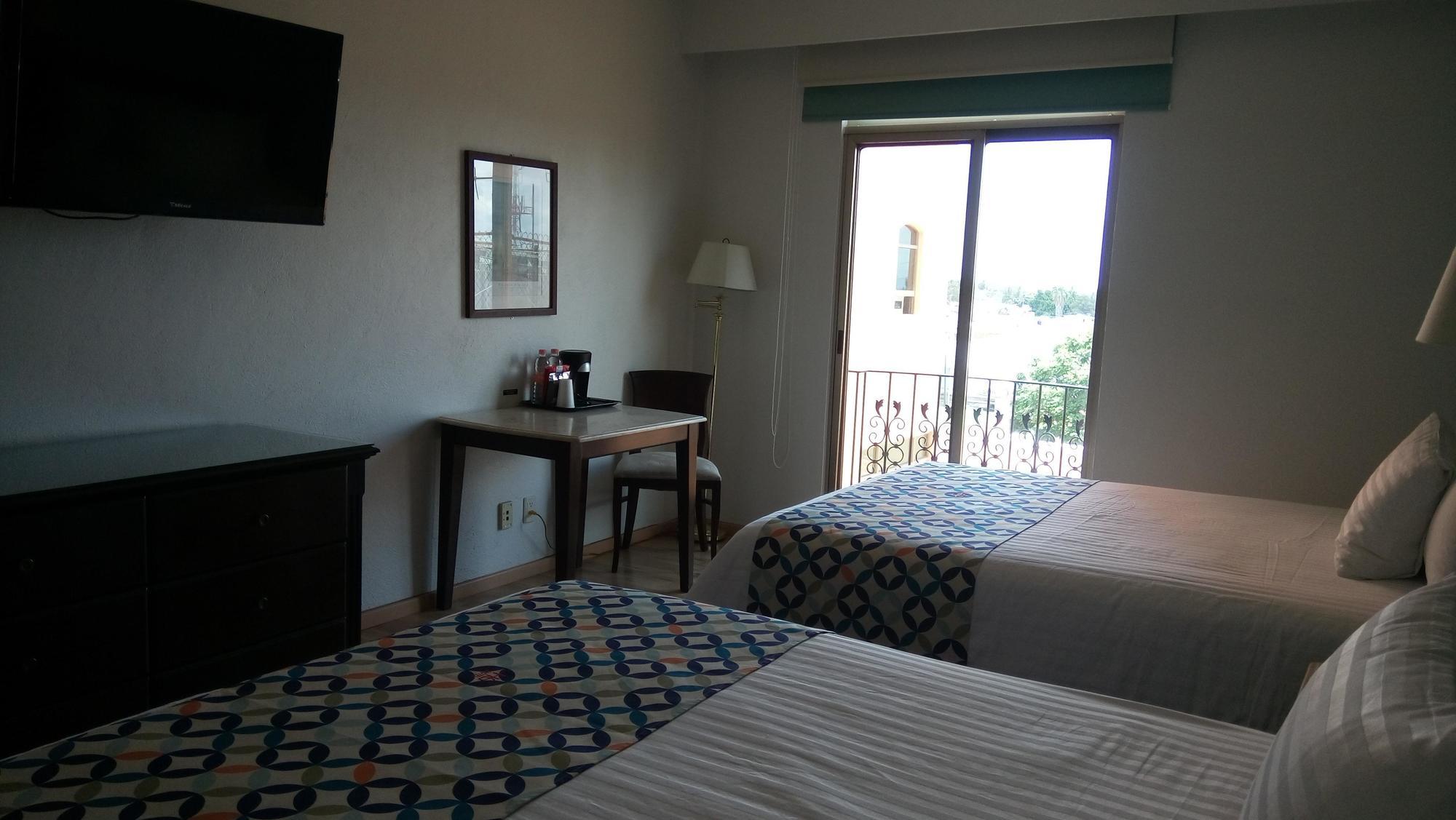 Hg Hotel Zapopan Eksteriør bilde