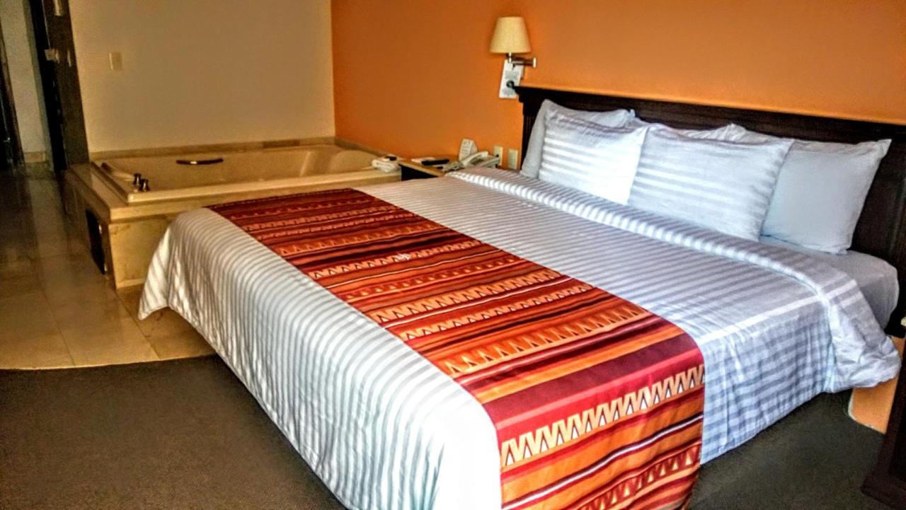 Hg Hotel Zapopan Eksteriør bilde